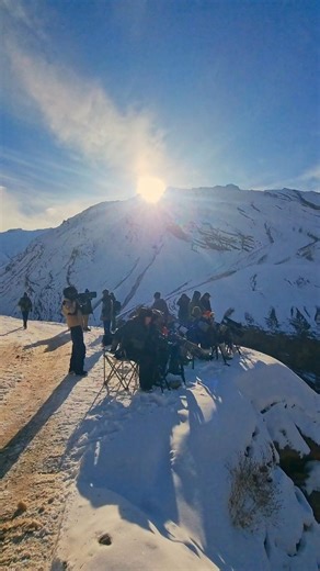 A Snow Leopard moving along a sheer Himalayan cliff — completely at ease in terrain it has ruled for generations. Seen over time, not chased. Earned through patience, distance, and understanding — the way it has always been here. Filmed during our Snow Leopard Photography season in Spiti Valley. Another winter approaches. #SnowLeopard #SpitiValley #HimalayanWildlife #HighAltitude #SnowLeopardExpedition @nikonindiaofficial @nikonasia @natgeoindia @natgeoasia @bbcearth | Wild Wonders Expeditions
