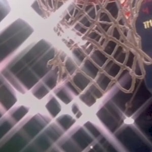 MAGIC RETURNED 30 YEARS AGO TODAY 🪄Magic Johnson came out of retirement on Jan. 30, 1996 and dropped...19 PTS | 8 REB | 10 AST In a Lakers win!