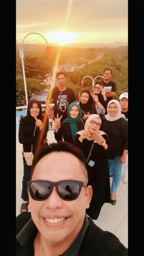 menikmati senja di puncak wakila #senja #puncakwakila