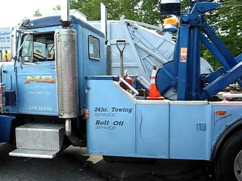 PETERBILT 359 WRECKER