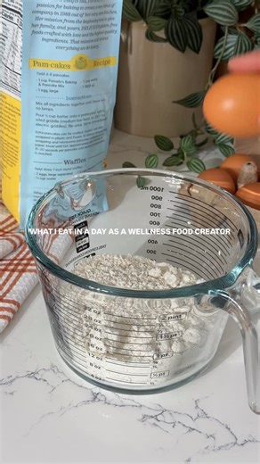 laila ♡ | comment recipe to get the 3 full recipes sent straight to you OR, they’re up on my blog wellnessbylaila.com 🧡 what I eat in a day... | Instagram