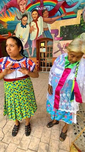 🌺 SECRETOS TOTONACAS • CULTURA VIVA 🧵 Una mujer totonaca nos comparte el significado de su indumentaria y la profundidad de su cultura. Cada prenda guarda identidad, historia y resistencia que se transmiten de generación en generación. Tradición que sigue latiendo. ✨ #Totonacas #CulturaIndígena #TradiciónViva #Identidad #Veracruz #ViajerosMande | Soy Nativo
