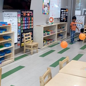 This is what happens when curiosity leads the lesson. Preschoolers Exploring Isaac Newton! 🎈 Forget complicated formulas—in the Edquisitive Montessori environment, children are introduced to big concepts like physics through hands-on, joyful experiments. With a simple balloon and a string, these little scientists are observing, hypothesizing, and witnessing action and reaction in real-time. This early, self-directed exploration builds deep concentration and empowers them to understand the world
