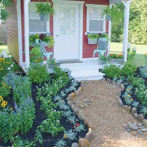 1.1M views · 21K reactions | We’re shedding some light on our favorite landscaping tips. | HGTV | Facebook