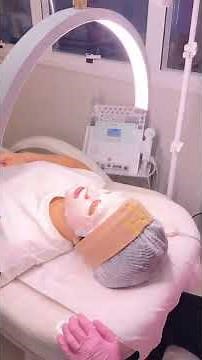 Skin cleansing with ultrasonic peeling.