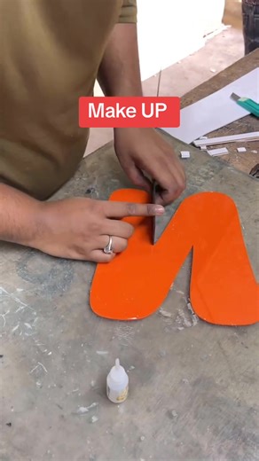 Cómo crear letras 3D en acrílico para tu negocio