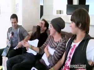 Kendall Schmidt's adorable laugh :)
