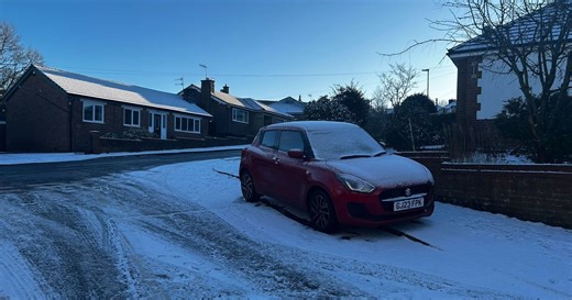 Live Lancashire snow updates as schools closed and second weather warning issued