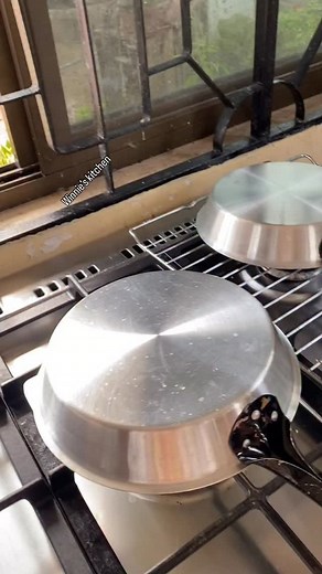 Winfrida Jackson Missana on Instagram: "MIKATE YA UFUTA MITAMU SANA YA NAZI IKO KWENYE DARASA LA MAPISHI MIX 6 IN 1 MASTER COURSE 6 MODULES IN ONE CLASS KWA ADA YETU ILE ILE . MODULE 1 : BAKING LIKE A PRO WITH WINNIE MASTER CLASS KUOKA KWA USAHIHI SIMPLE BAKING GOODS . MODULE 2 :COOKING SIMPLE AND QUICK SNACKS AND BITES MODULE 3. SOFT DRINKS MASTER COURSE ( JUICE , MILKSHAKE, SMOOTHIE, MOCKTAIL ) MODULE 4: ADVANCED COOKING MAIN DISHES MASTER CLASS MODULE 5. WINNIE’S SPECIAL HEALTHY SALAD AND CLA