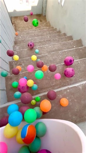 Balls falling ||satisfy|| relexable vedio play and enjoy