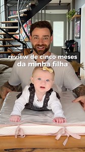 ⠀ ⠀ZANQ on Instagram: "REVIEW DE 5 MESES DE TUTU 🫡 com @kpro_oficial de olho nessa evolução. Depois da longa tempestade do salto dos 4 meses, chegou o esperado momento das interações mais bonitinhas e engraçadas, Tutucolina que agora cheira a Marshmallow com a Linha Petit para cuidados com a careca loira, ostenta fortes e curiosas mãos, uma coluna tônica e preparada, mordidas fortes e altas gargalhadas ❤️ TE AMAMOS FILHA, O BRASIL TINHAMA"