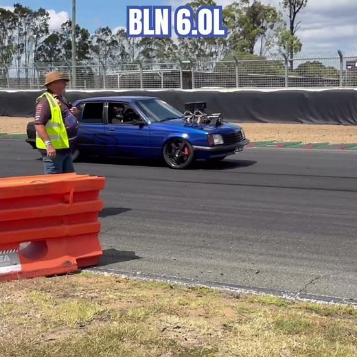 Supercharged Commodore BLN60L Powercruise 99.5: The Ultimate Aussie Muscle Experience!