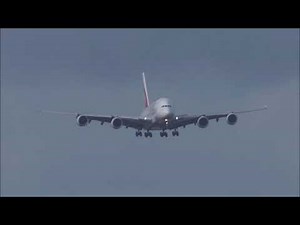Atterrissage compliqué d'un A380 en pleine tempete Xavier en Allemagne 2017