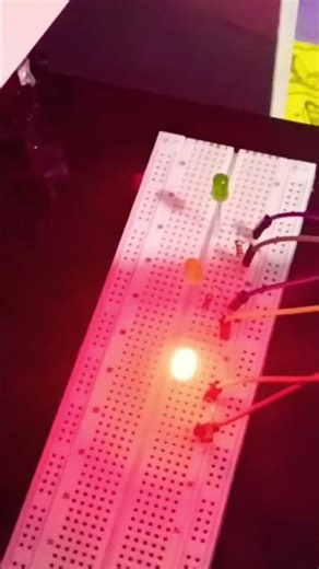 Arduino trafik lambası yapmak (rastgele süre seçiyor)