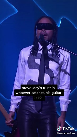 Bad Habit - Steve Lacy Guitar Performance