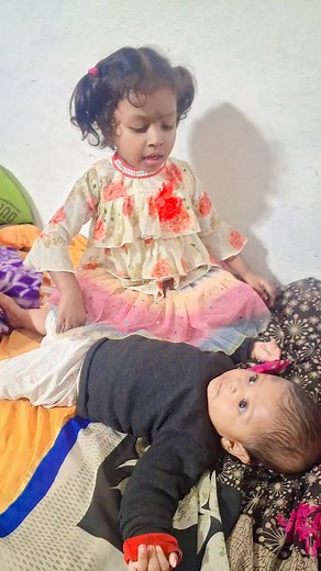 135K views · 3.9K reactions | Apne bhai se kitna pyar karta hai ye had bachcha mein hona chahiye | Raju Guriya | Facebook