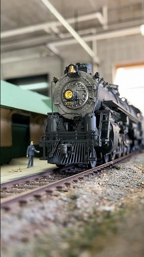 Santa Fe 3751 Departs the depot Ho scale model train