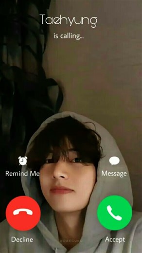Kim taehyung is calling 💜🖤#bts