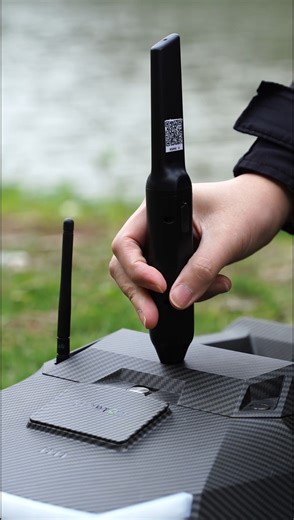 🎣 Still struggling to find the perfect fishing spot? The CatchX Mini GPS Bait Boat Hydrobat Sonar X1 Range Extender has you covered! 🔹 Automatic Scanning: The boat and sonar work together — just set the area in the app, and your bait boat will perform a 360° scan automatically. 🔹 Instant Depth Maps: After scanning, quickly generate underwater contour maps for full terrain insight. 🔹 Extended Range: The X1 Range Extender keeps your sonar connection stable, even over long distances, ensuring u