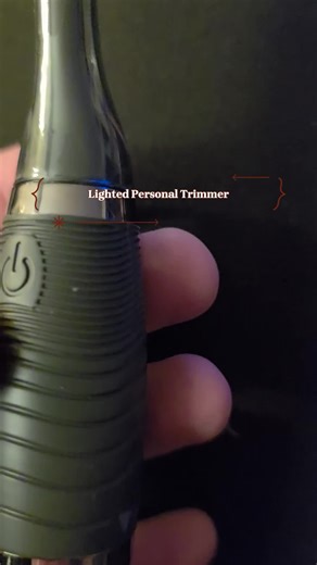 Perfect for ears, nose, eyebrows, sideburns, neckline, and small detail trimming. The titanium-coated blade cuts smoothly, and the built-in LED light reveals every hair for a clean, sharp finish. Compact, cordless, and easy to use. #MicroTouch #TitaniumMaxLight #MicroTouchTitanium #GroomingTools #MensGrooming