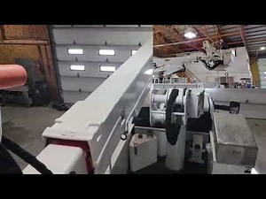 Altec AT40M bucket truck operating from upper controls √ 2015 Dodge Ram