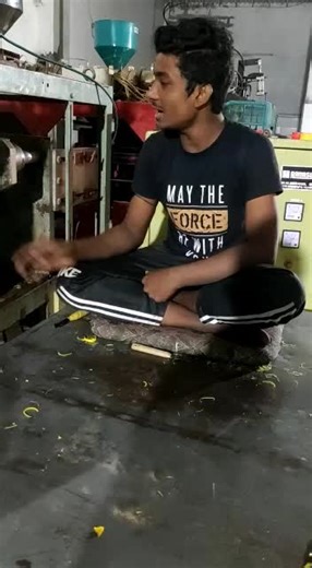 Handling Industrial Containers: A Step-by-Step Guide