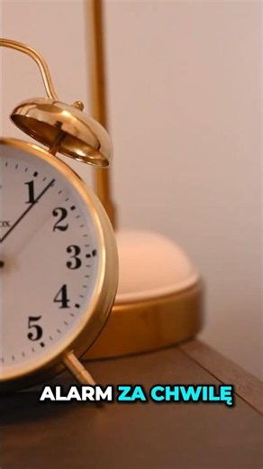 Dlaczego budzisz się minutę przed budzikiem? ⏰