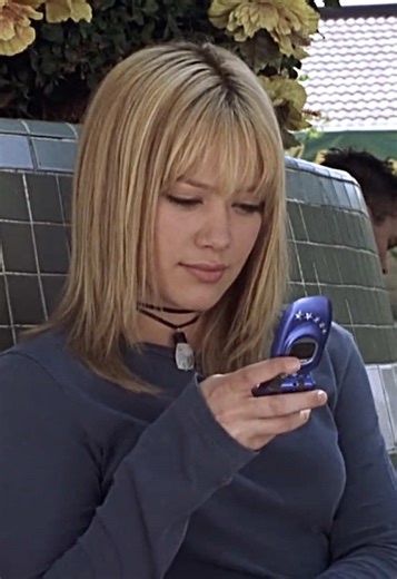 Texting in the Flip Phone Era: A Nostalgic Look