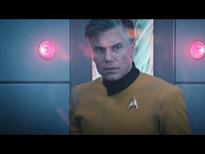 Admiral Kathleen Holdo Won't Let Pike Save His Ship and Does it Herself on Star Trek Discovery