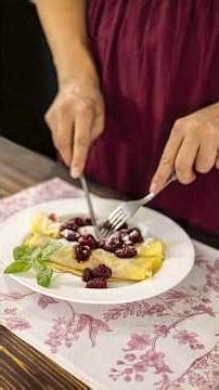 Crepes with Cream Cheese and Raspberries🥞 #food