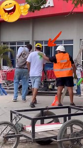 Palm print prank🤣🤣 #MMOmevabe #bhfyp #explorepage #comedy #dailymemes #memes #memesdaily #lmao #funnyvideos #offensivememes | Video creator