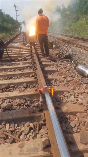Fear during rail welding #railway #railroad #railwaytrack #welding #pritepraveen #welder | Prite Praveen