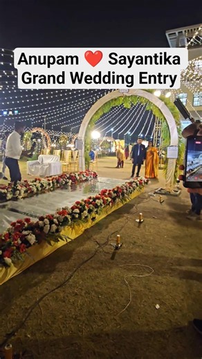 Most Beautiful Wedding Entry Ever 💥 Anupam ❤️ Sayantika | Bengali Wedding #Shorts #kolkata #wedding