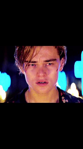 Expressing Heartbreak: Emotional GIFs and Crying Men