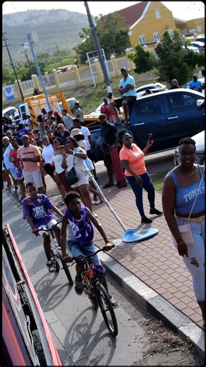 9.4K views · 36 reactions | Tour de Mas 2025 Tabata ON! Danki Kòrsou! RADIO MAS 99.7 FM | Building Depot Curaçao | Facebook