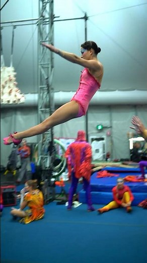 FEARLESS ACROBAT 😱 LUZIA CIRQUE DU SOLEIL