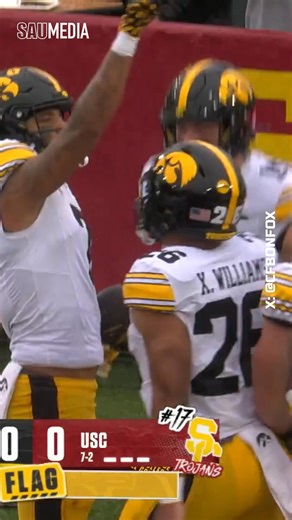 Iowa punches first — last-second throw and a great catch in the end zone to open the scoring vs USC! 🏈🔥 The Hawkeyes strike early and set the tone. #CFB #Iowa #USC #CollegeFootball #Touchdown #GameDay | SAU Media