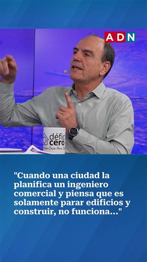 Former minister Cristián Monckeberg discusses the city's problems