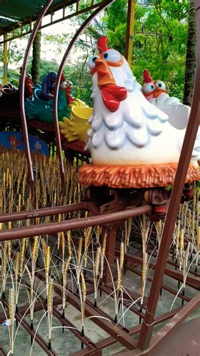 Putaran demi putaran di Chicken Run, selalu bikin tersenyum!