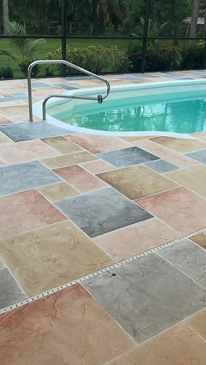 Pool deck glow up! ✨ This homeowner wanted a fresh, modern look without replacing everything — so we gave their old concrete a custom overlay makeover. 👷‍♂️🎨 ✔️ Cooler underfoot ✔️ Durable and low maintenance ✔️ Designed to feel like a resort in their own backyard Thinking about upgrading your pool deck? 📲 DM JP Keystone Construction for a free estimate. #JPKeystoneConstruction #PoolDeckOverlay #ConcreteOverlay #BeforeAndAfter #PoolDeckMakeover #OutdoorLiving #BackyardGoals #FloridaPools #Hom