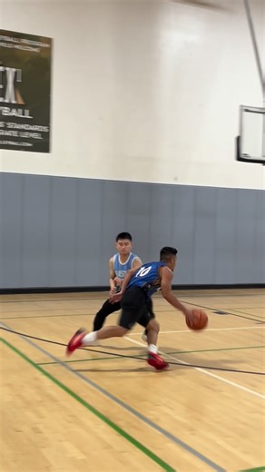 Jonathan on Instagram: "Some clips of letting them clips go 🏀🎯🔫💥 #hooper #love #shooter #basketball #highlights"