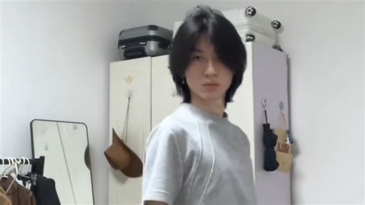 Cleanfit 必备！液氨太空棉拼接短袖，空气层抗皱，短宽 Boxy 帅炸