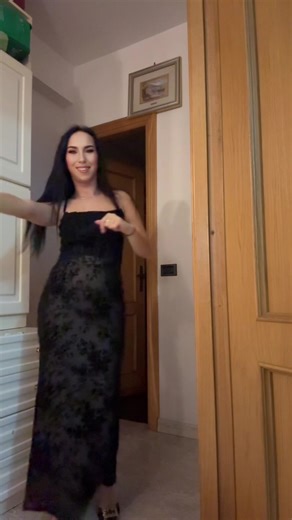 Video di Ramoramona (@ramonaramo2001ramoooo) con Waga Waga - Alien Skin Official