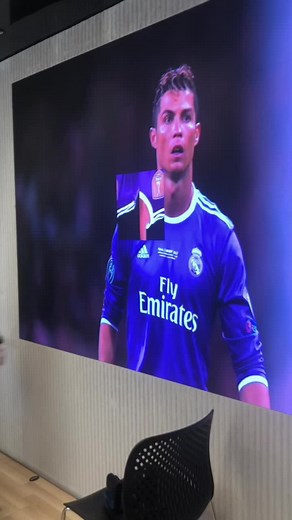 Ronaldo win the game#ledscreen #leddisplay #ronaldo_cr7 #indoorledscreen #ledmodules #fypシ #cailiangled