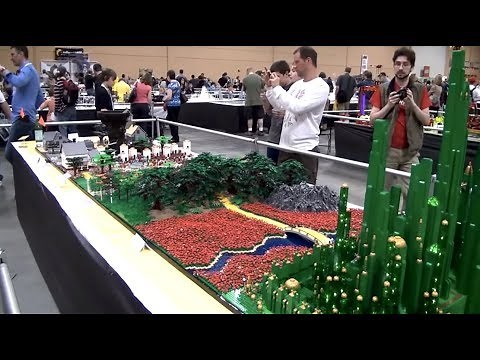 Huge LEGO Wizard of Oz Display!