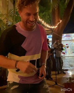 Fueron 5 días increíbles en la Riviera Maya - un respiro breve pero muy necesario de la locura que está pasando en mi país. ⠀⠀⠀ ⠀ Me doy cuenta que no saqué casi nada de fotos, pero aquí les va un video descarado de algo de las ocurrencias anoche en La Quinta. Jajaja es por algo que siempre digo “No soy de aquí, ni de allá...” 😝 ⠀⠀⠀ ⠀ Gracia por revitalizarme México! Volveré a ti por largo plazo en Noviembre! 🇲🇽🔁🇺🇸 | Ford Quarterman