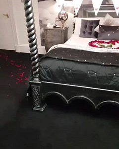 How absolutely stunning is our Honeymoon Suite when @chelseaelkasaby surprised her husband for their first Valentine's Day as a married couple??!!!! Thank you for sharing your beautiful memory with us and for choosing us to host this incredible gesture of Romance. We could all take a leaf out of your book on how to be Romantic 💘 | Bothwell Bridge Hotel