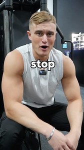 40K views · 93 reactions | Pec Dec Mistake❌Follow for more✅ Outfit from @ayblmen - code “OLLIE” for £ off #fitness #gym #gymmotivation #goals #workout #chestworkout #training #bodybuilding #muscle | Ollie Rhoda | Facebook