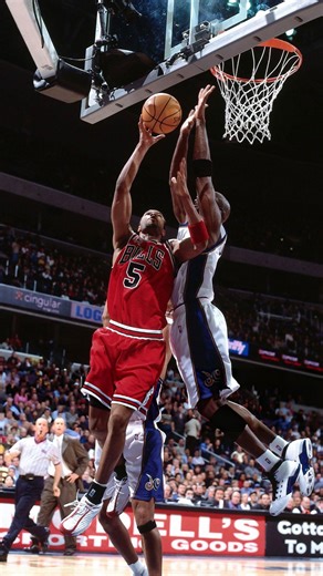 ThrowbackHoops on Instagram: "Michael Jordan's iconic snatch block on Ron Mercer! (2002)"