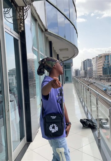 Let's hike to the beautiful Wonchi Plan your weekend with @ROYAL_HIKING to hike the wonchi crater lake on ጥር 29 #Date: Friday | February 6 📍መነሻ ስፍራ : ቦሌ 📍 Departure : Bole ⏱መነሻ ሰዓት (Time) : 12:00Lt 💵 Price፡ 3500 birr ✨የምንሰጣቸው አገልግሎቶች | Our Service 🚐 ትራንስፖርት | Transportation 🍽 ምሳ እና ቁርስ | Breakfast & Lunch 🎫 መግቢያ ትኬት | Entrance fee 🧭 አስጎብኚ | Guide 📸 ፎቶ | Photographs 🌊 የተፈጥሮ ፍሉ ውሀ ጭቃ ባዝ | Natural hot spring water mud bath ♨️ በተፈጥሮ ፍሉ ውሀ መታጠብ | Bathing in natural hot spring water 🏊 የዎና ቆይ